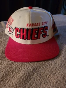 De colección, NUEVO, STOCK ANTIGUO, Kansas City Chiefs Rejilla Gorra Ajustable Totalmente Nuevo - Imagen 1 de 8