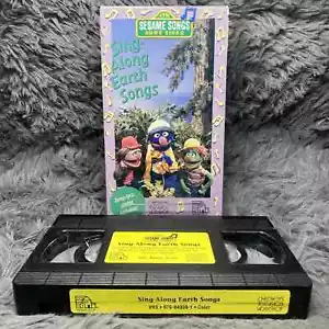 Sesame Street Home Video Sing-Along Earth Songs VHS Tape W/ Lyric Poster! - Picture 1 of 1