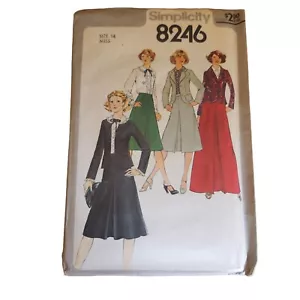 Vintage Simplicity Sewing Pattern Blouse Jacket Skirt Junior 1970s Size 14 8246 - Picture 1 of 6