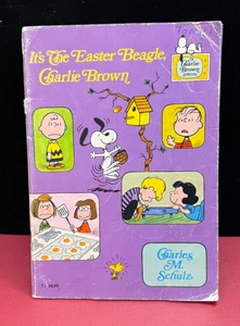 Vintage 1976☆ Peanuts / Snoopy ☆It's The Easter Beagle, Charlie Brown Comic Book - Picture 1 of 10