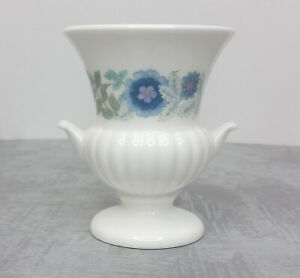 Wedgwood Clementine small urn bud vase bone china excellent condition