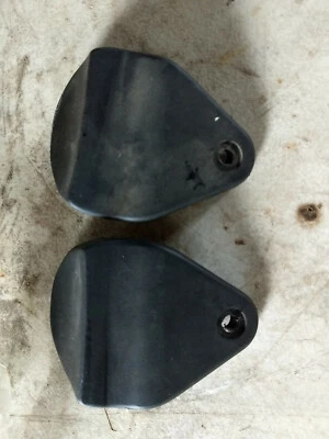 DUCATI 900SS es decir SUPER SPORT Tanque de combustible Gas Bujes de goma Soportes Foto 1 de 3