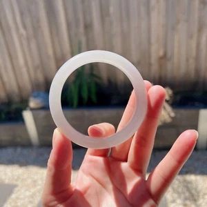 Beautiful Good Quality Natural Jade Bangle , 60mm Inner Diameter - Picture 1 of 10
