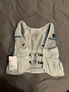 Nike Mens Running Trail Vest Gray NWT Size L / XL N1008660-008 Lightweight - Picture 1 of 6