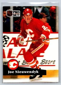 1991-92 Pro Set French #29 Joe Nieuwendyk - Picture 1 of 2