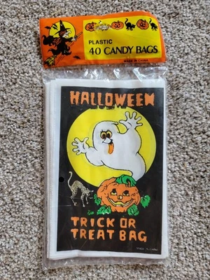 Vtg Halloween 40 Trick Or Treat Candy Bags Ghost Cat Pumpkin 90s Fun NOS Plastic - Image 1 of 2