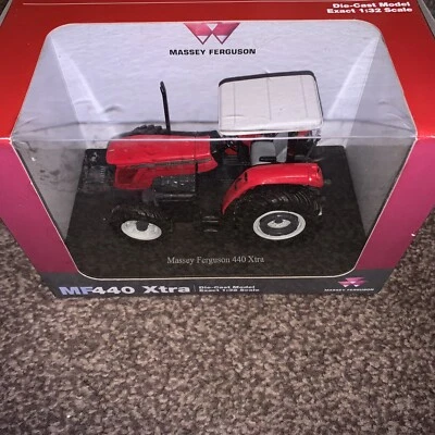 1/32 scale uh Massey Ferguson MF440 Xtra - Image 1 of 4