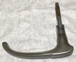 1930s/1940s CHEVROLET/GMC OEM EXTERIOR (NON-LOCK) DOOR HANDLE - Picture 1 of 7