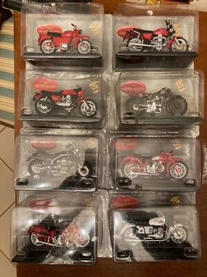 HACHETTE 8 Moto Guzzi Diecast Model Scala 1:24 - Immagine 1 di 4