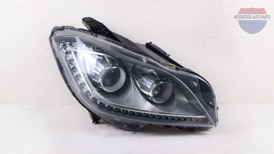 2012-2014 Mercedes-Benz CLS550 CLS63 W218 RH Right Passenger Headlight Xenon OEM - Image 1 of 4
