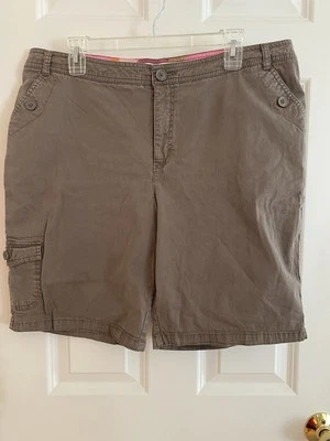 Pantalones cortos para mujer Croft & Barrow, talla 18, tiro medio, elásticos, marrón  Foto 1 de 4