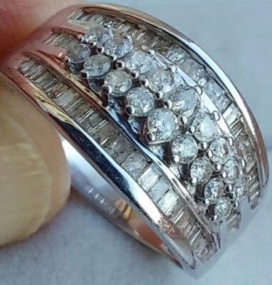 Anillo de vestido de novia de eternidad con racimo de diamantes de oro blanco talla M 4 g Foto 1 de 4