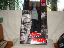 SIN CITY 18 INCH MARV FIGURINE(NECA)(2005)