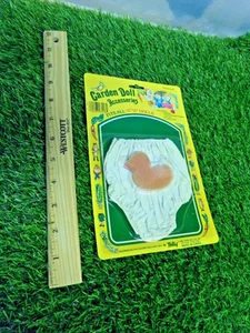 GARTEN PUPPENZUBEHÖR PLASTIKHOSE MIT ENTENSCHWAMM FÜR PUPPEN - Bild 1 von 1