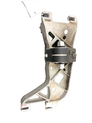 2014 - 2020 JAGUAR F-TYPE OEM 3.0L AUTO TRANS CROSSMEMBER W/ MOUNT *BROKEN EAR* - Image 1 of 4