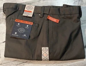 New St. John's Bay Worry Free Mens Pants English Grey Sz 40Wx29L Flat Front NWT - Picture 1 of 7