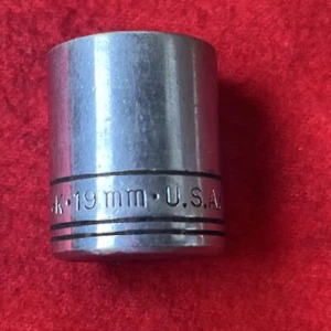 S-K TOOLS 319 SHALLOW SOCKET, 19MM, 3/8” DRIVE, 12 POINT - USA  (tb6.3) - Picture 1 of 6