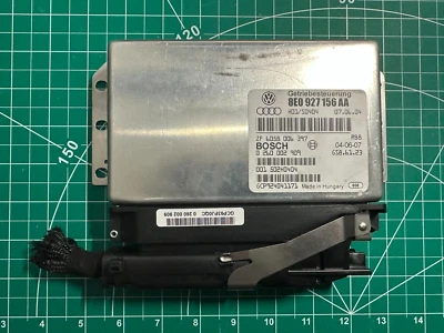 MÓDULO DE CONTROL Y CONECTOR AUDI A4 B6 TIPTRONIC TRANSMISIÓN AUTOMÁTICA TCM TCU Foto 1 de 4