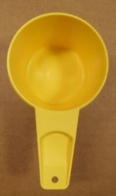 Tupperware Yellow Vintage Measuring Cup 2/3 cup #763-6 P61 - Image 1 of 3