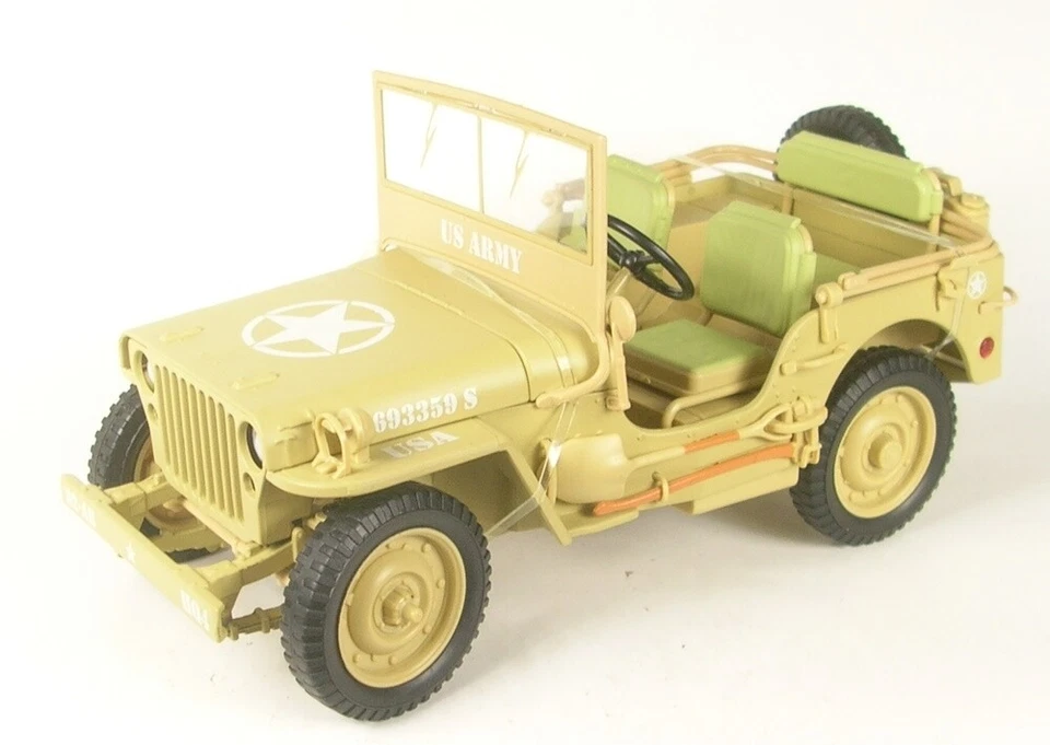 Jeep Willy's Casablanca (Desert Sand) 1943 1:18 Triple 9 collection - Immagine 1 di 1