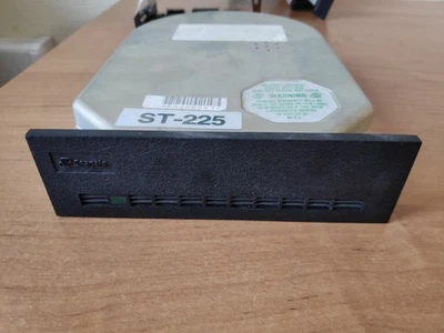 Seagate ST-225 hard disk with ST-506 controller - Image 1 of 4
