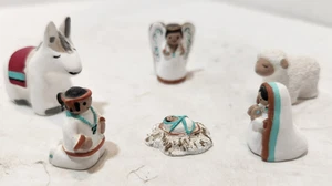 Vintage Miniature White Pottery Nativity Set 6 Pieces Jesus Mary Joseph Angel - Picture 1 of 6