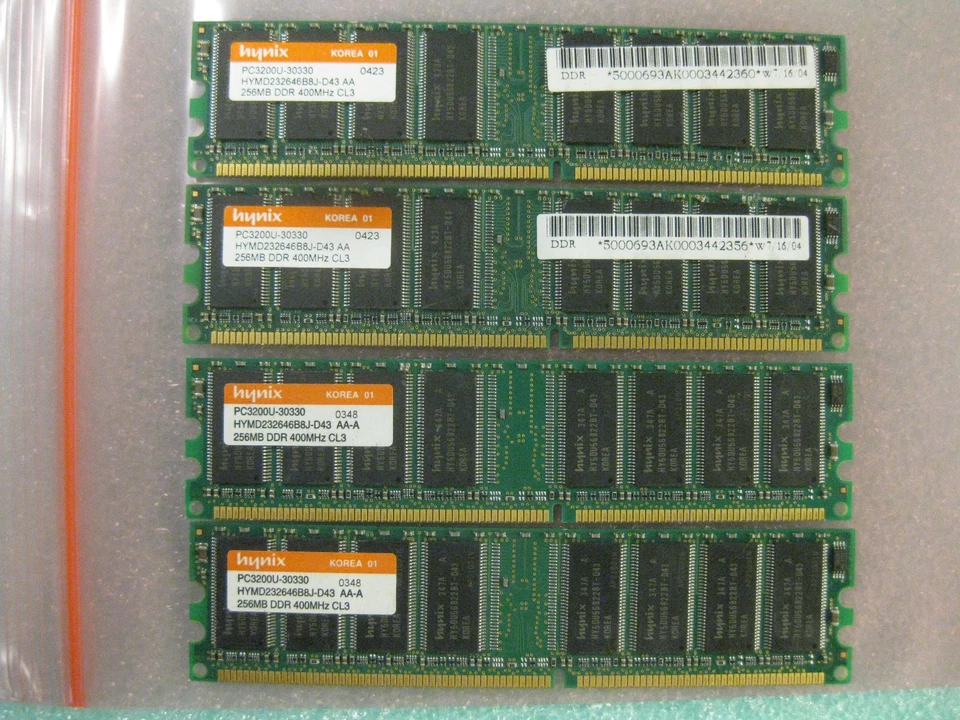 Hynix  1GB 4 x 256 MB HYMD232646B8J-D43 AA PC3200U-30330 DDR 400 CL3 Memory - Image 1 of 4