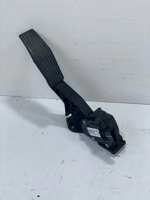 Chevrolet Volt 2016 2017 2018 2019 acelerador pedal de gasolina Foto 1 de 4