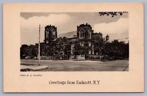 First M.E. Tarjeta postal J3 de la Iglesia Metodista Episcopal Saludos Endicott NY - Imagen 1 de 3