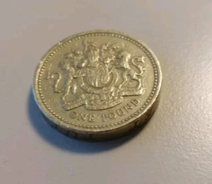 1983 Great Britain Queen Elizabeth II One Pound  - Picture 1 of 6