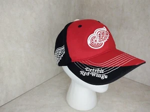 Fan Favorite Detroit Red Wings NHL Hook Loop Back Cap - Picture 1 of 8
