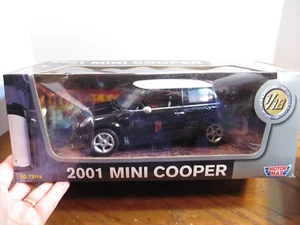 Motor Max - 2001 Mini Cooper - Die Cast Metal & Plastic - 1:18 Scale  - Picture 1 of 8