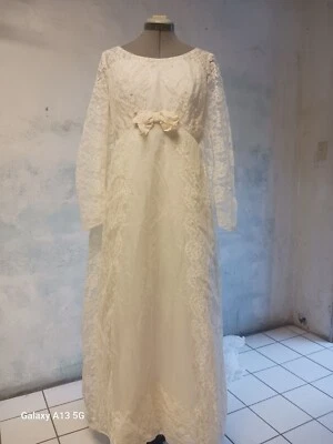 VESTIDO DE NOVIA EMPERATRIZ con capa marfil años 50 de colección encaje 6 Foto 1 de 4