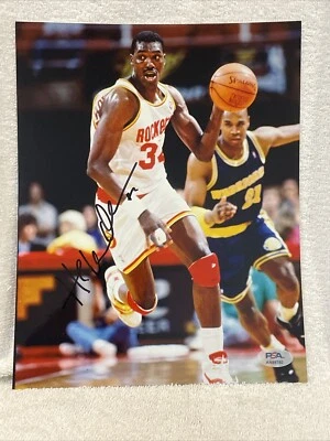 BEAUTIFUL Hakeem Olajuwon AUTO'D 8x10 Photo, Houston Rockets, PSA AUTHENTIC! - Image 1 of 4