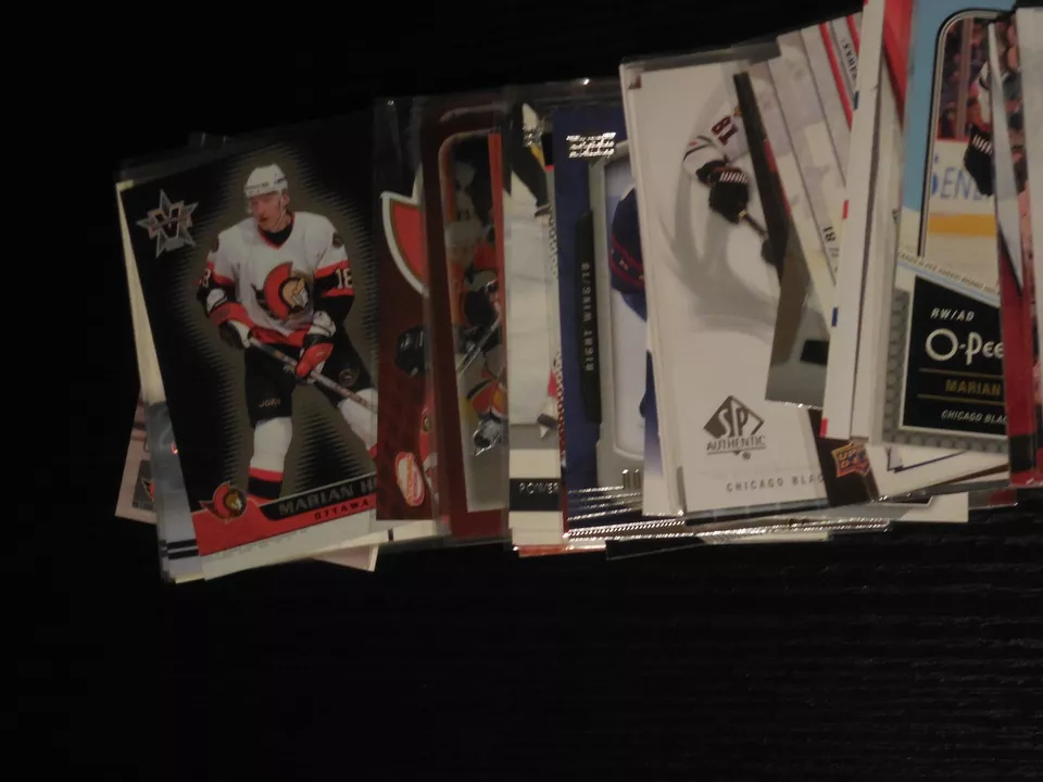 Marian Hossa Hockey Cards U PICK - Image 1 of 4