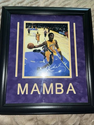 KOBE BRYANT #8 SIGNED FRAMED LOS ANGELES LAKERS BASKETBALL 16X20 PHOTO PSA/DNA - Image 1 of 3