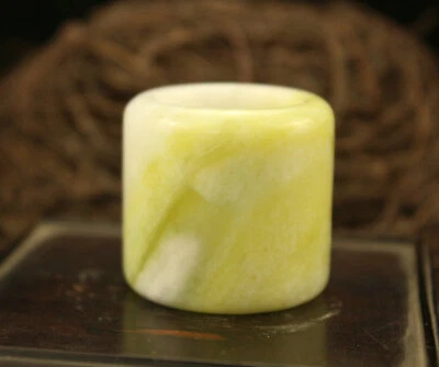 China Mt. Anillo de jade Tianshan anillo para pulgar anillo de jade natural 20-22 mm Foto 1 de 4