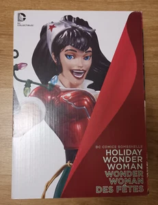 DC Bombshells HOLIDAY WONDER WOMAN Statue - Picture 1 of 6