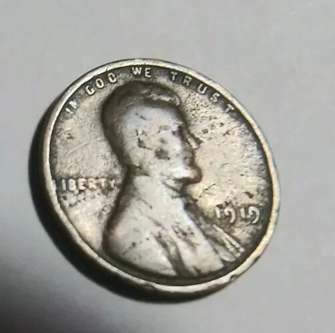 1919 Lincoln penny "Error" Coin Missing "L" in Liberty!  Rare. See Pictures Cover