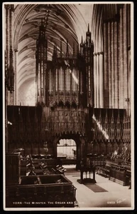 York The Minster The Organ And Choir North Yorkshire RP Walter Scott Postcard - Picture 1 of 2