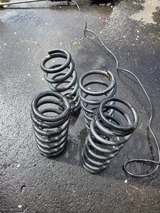 OEM Geo Tracker/Suzuki Sidekick Springs Suspension - Picture 1 of 2