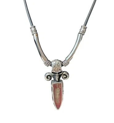 Collar Colgante Estilo Vikingo Plateado y Rojo con Cordón de Cuero Calavera Gótico Foto 1 de 4