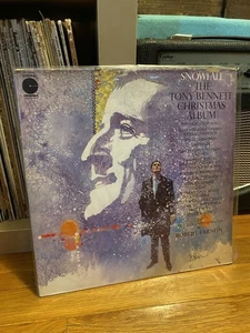 Tony Bennett Snowfall The Christmas Album LE10090 Columbia LIMITED EDITION LP VG - Picture 1 of 2