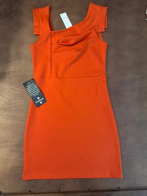 Vestido sin mangas ajustado Bebe Form para mujer nuevo con etiquetas - Añade un cinturón talla 6  Foto 1 de 4