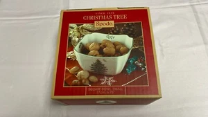 Spode Christmas Tree Green Trim Small Square Serving Bowl 6.75" New With Tag - Picture 1 of 2