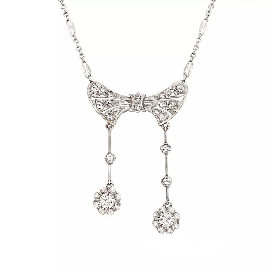 Necklaces & Pendants