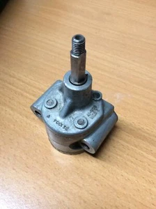 Triumph Bsa Oil Pump 71-2227 Nos ? - Picture 1 of 4