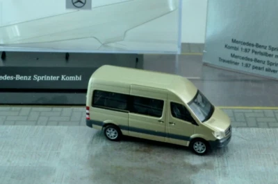 Herpa Mercedes Sprinter пассажирский фургон масштаб 1:87 HO  - Изображение 1 из 2