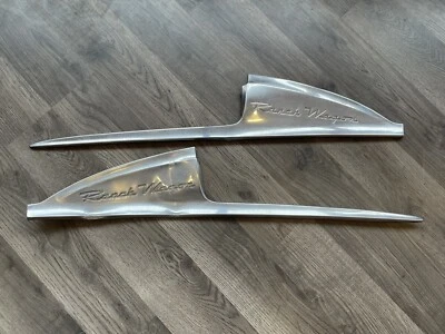 Ford Ranch Wagon 1956 panel de escritura cuarto trasero juego de molduras (21-9-2) Foto 1 de 4