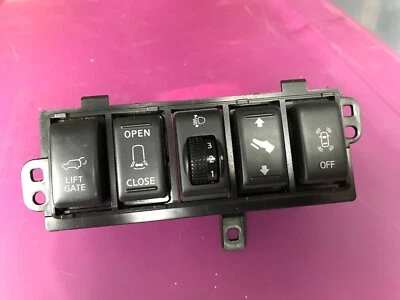 08 09 10 INFINITI QX56 PANEL DE TABLERO PUERTA LEVADIZA INTERRUPTORES DE ATENUACIÓN #68104 ZQ00 2009 2010 Foto 1 de 4